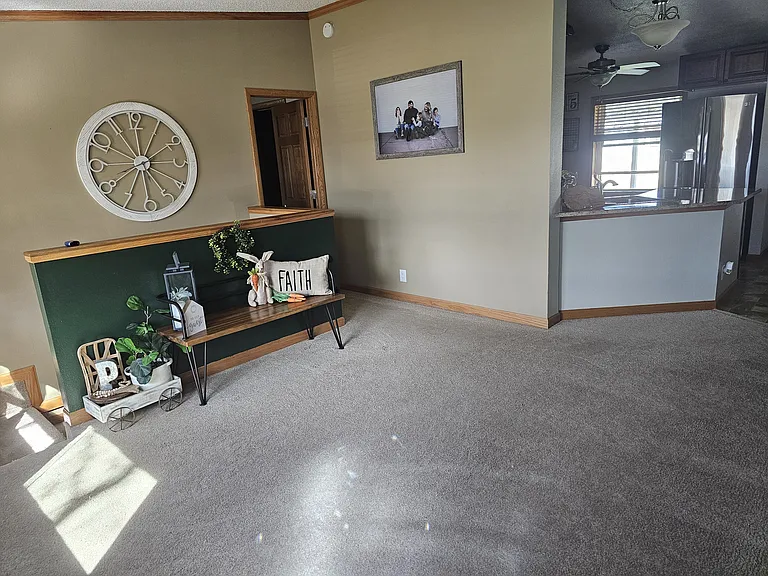 Foyer view from entryway