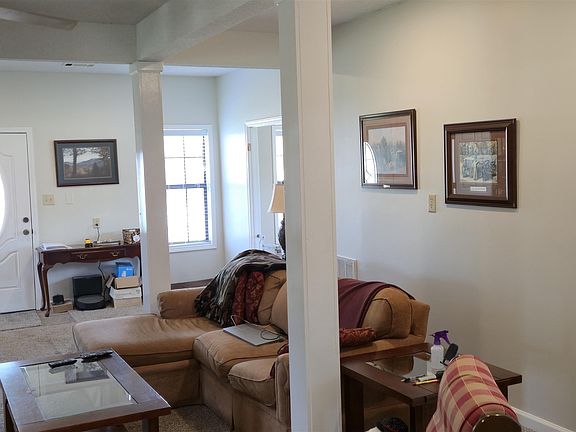 4th image of 141 Madison Ave E