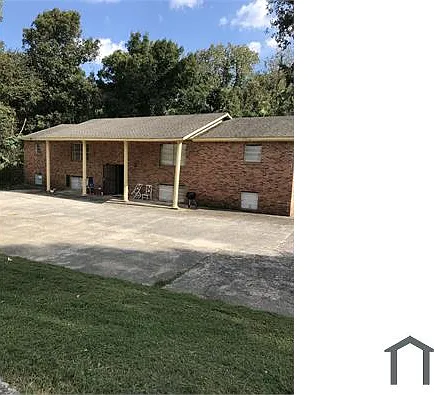 2 bed, $700 — Photo 2
