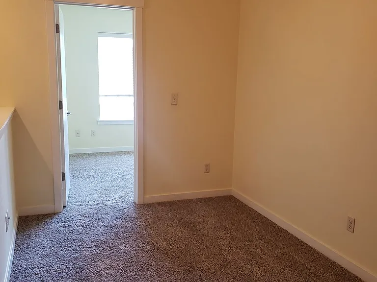 1530 W Ann Taylor St #N — Photo 32