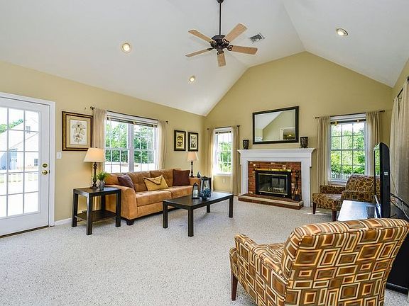 4th image of 7 Seaview Dr