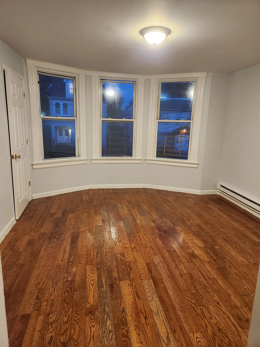 Building Photo - 959 Grove St #B