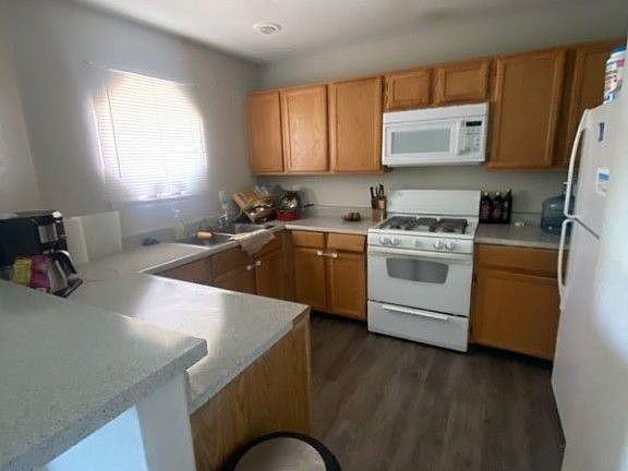 4th image of 5072 S Rainbow Blvd Unit 203