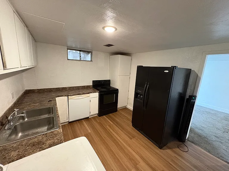 1522 Hall Ave #B — Photo 4