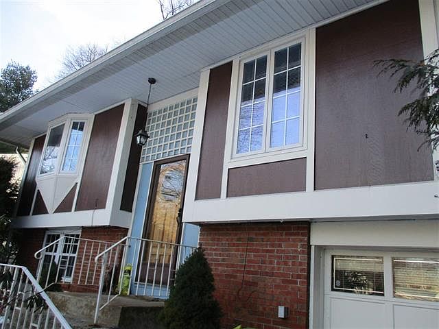 1st image of 16 Spa Cir