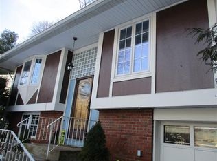 16 Spa Cir, Saratoga Springs, NY 12866