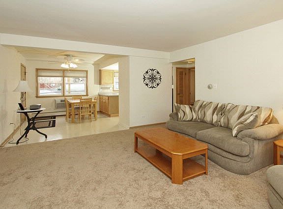 2nd image of 7555 W Pratt Ave APT 2W
