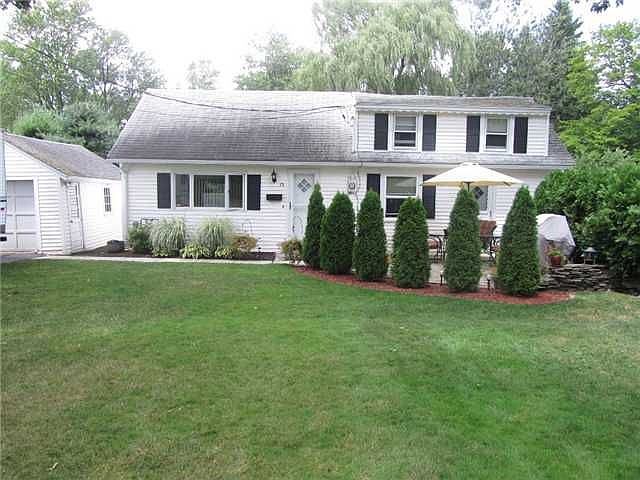 1st image of 13 Oatka Pl