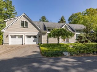 7 Locke Rd, New Castle, NH 03854