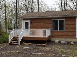 454 Lake Dr, Nesquehoning, PA 18240