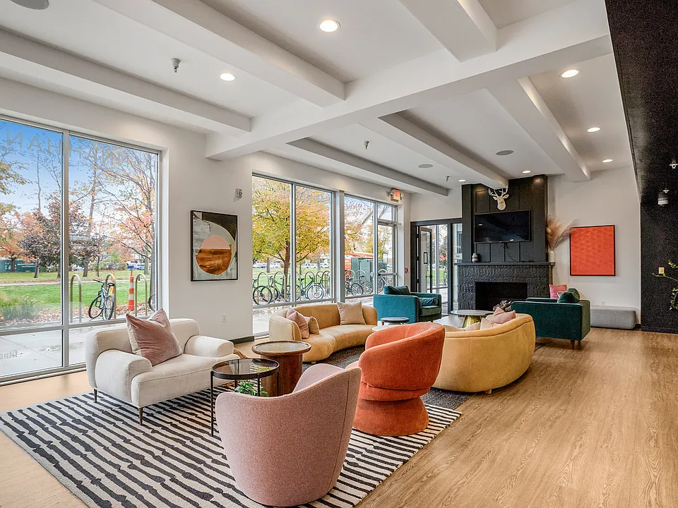 Hannah Townhomes & Lofts