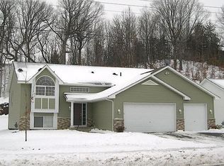 2344 Valley View Rd, Shakopee, MN 55379