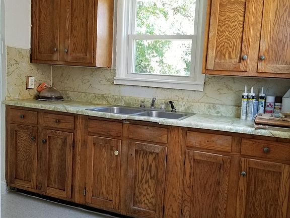 2nd image of 309 N 33rd St