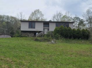 948 Butcher Valley Rd, Rogersville, TN 37857