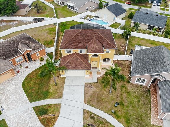 3rd image of 403 Spice Ct