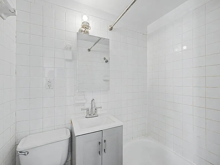 90 Stanton St #5A — Photo 9