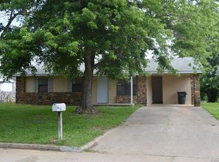 904 Pecan Ln, Claremore, OK 74017