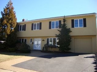 2536 Horace Ct, Bellmore, NY