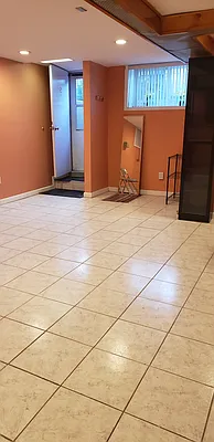 Rented by Lot & Units Realty Inc | media 22