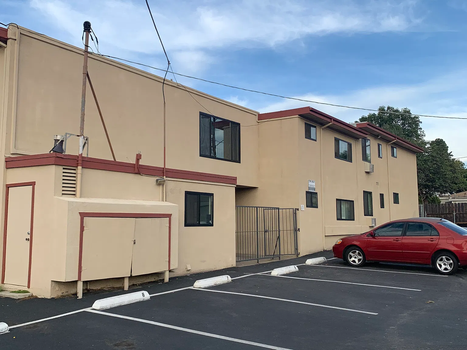 1 bed, 550 sqft, $1,700 — Photo 2