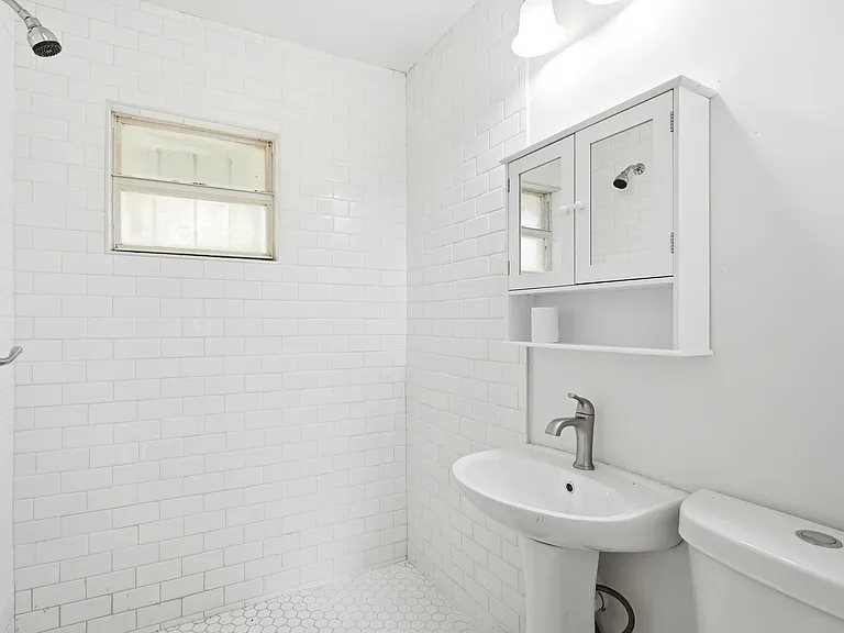 6209 N 43rd St — Photo 14