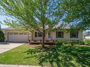 142 Scott Dr, West Branch, IA 52358