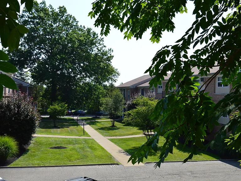 Liberty Heights — Photo 1