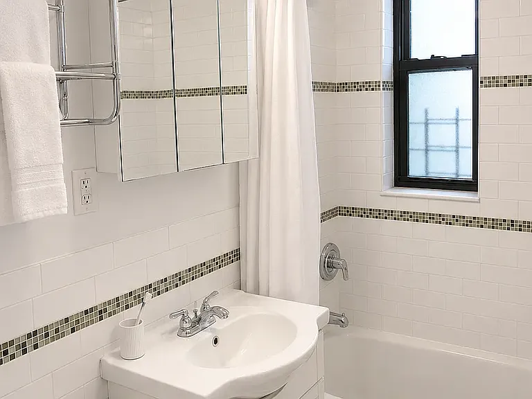 55 W 92nd St #2B — Photo 6