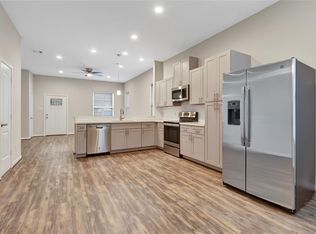 21 Latham St #D, Houston, TX 77011