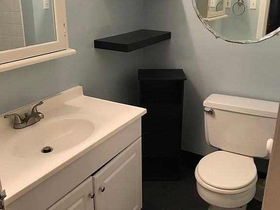2nd image of 1140 Cook Ave APT 7
