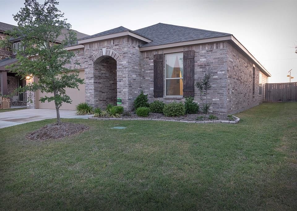 1st image of 10221 Fox Springs Dr