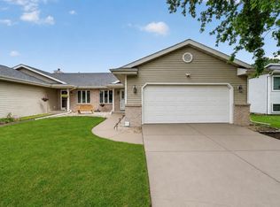 237 W Parkview St, Cottage Grove, WI 53527