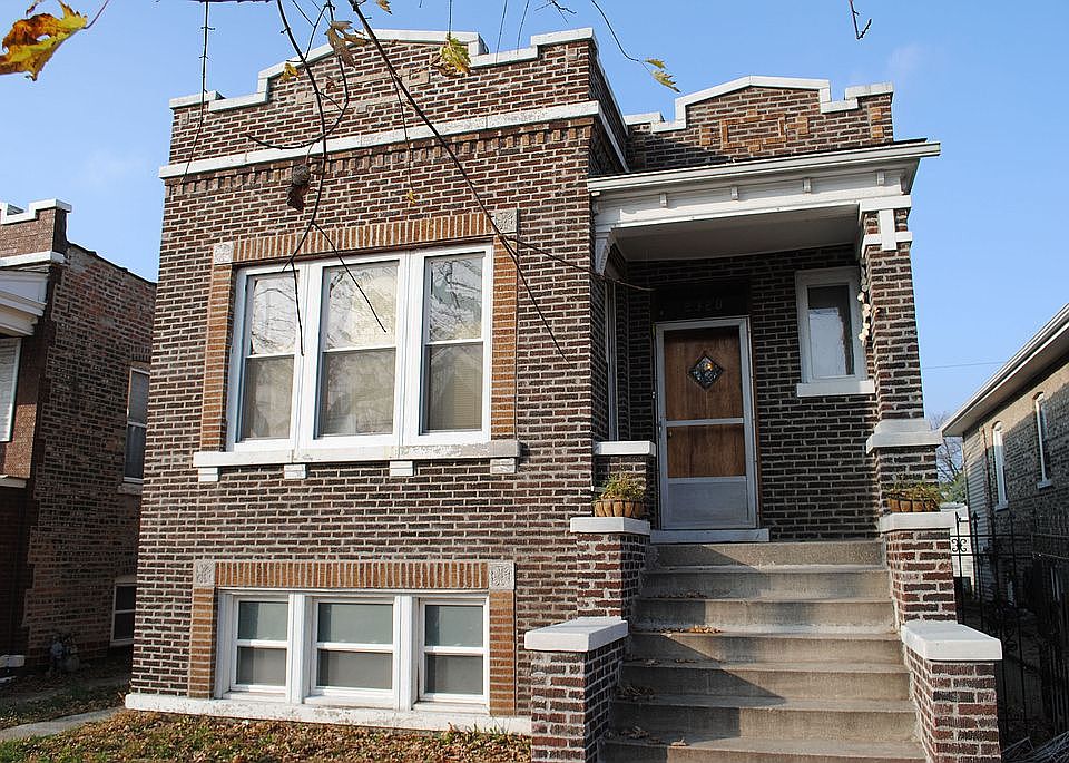 2328 S. 58th CT