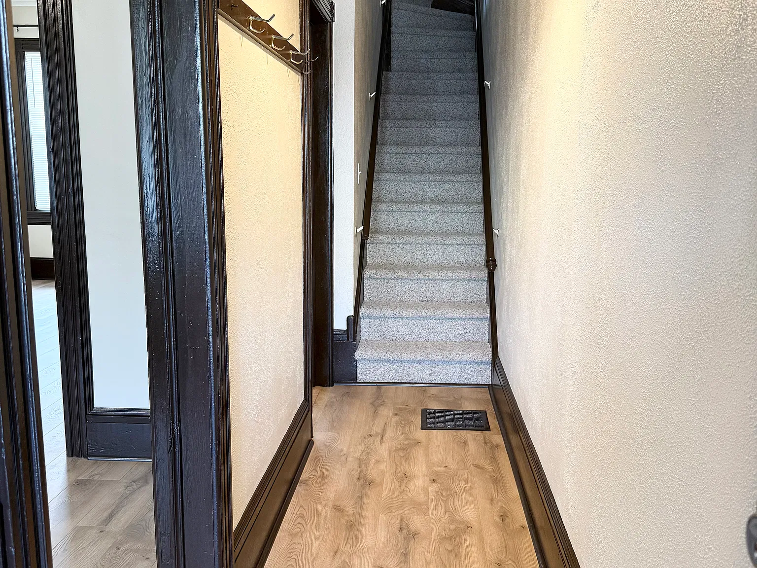 2 bed, 1460 sqft, $1,550 — Photo 2