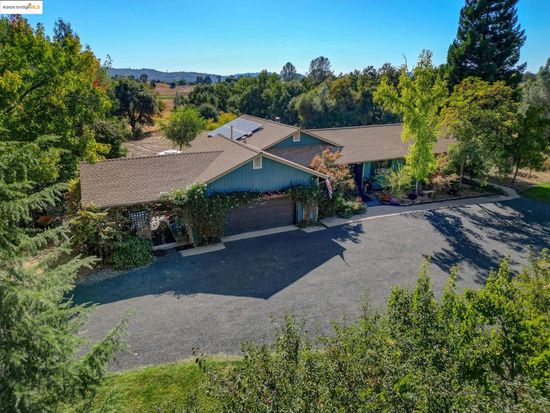 9661 Fraguero Rd, Sonora, CA 95370