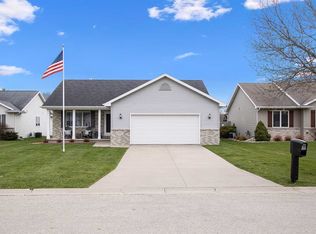 2597 Settlers Ct, Appleton, WI 54914
