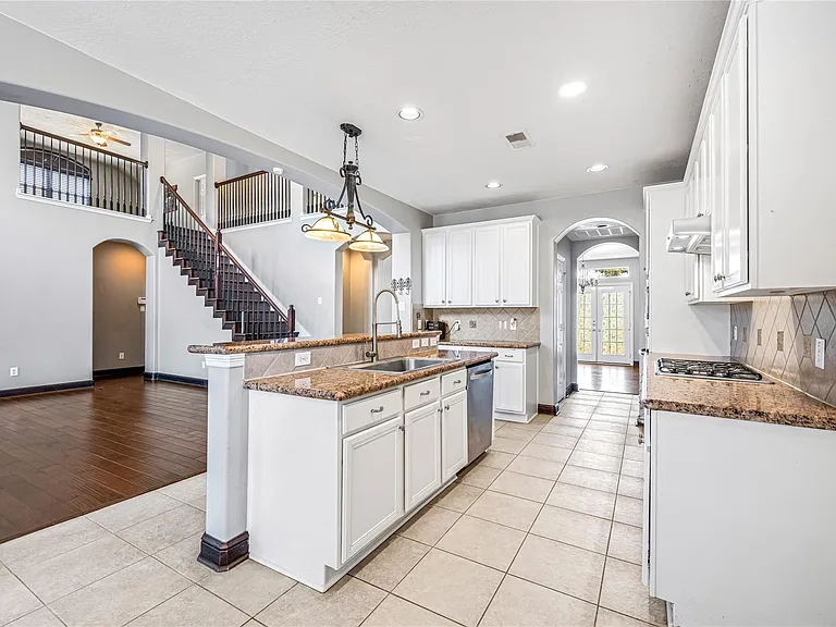 8127 Edenwood Dr — Photo 19