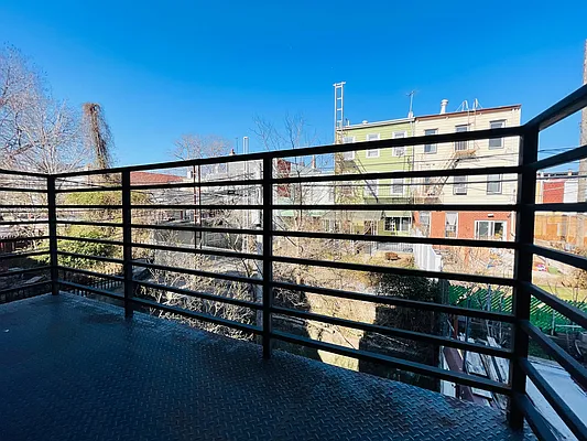 Rented by Level Group | media 16