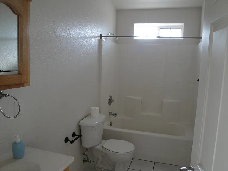 10309 E 37th St — Photo 6