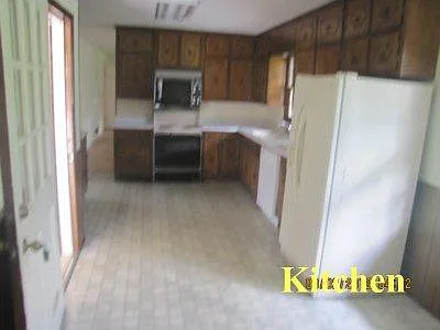 54 Dickson Cir — Photo 5