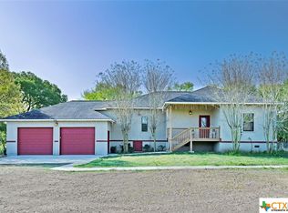 11425 Alternate 90, Seguin, TX 78155