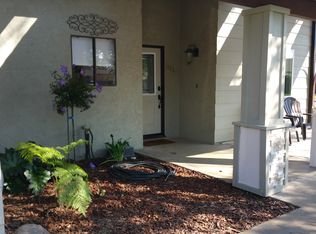 1202 McKinley Ct, Dinuba, CA 93618