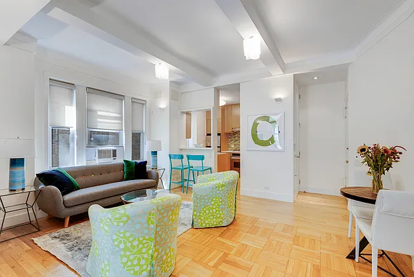 Sold by Compass | media 9