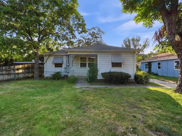 2204 Tierney Rd, Fort Worth, TX 76112