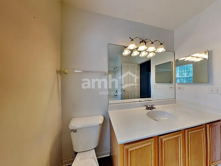 1372 Deer Creek Ln — Photo 18