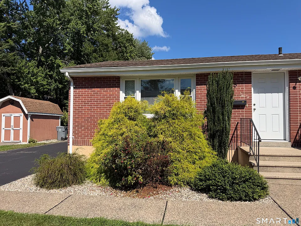 6 Prior Ave