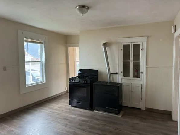 (undisclosed Address), Worcester, MA 01605