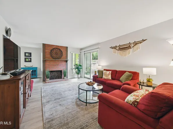 245 Oak Leaf Dr #102, Thousand Oaks, CA 91360