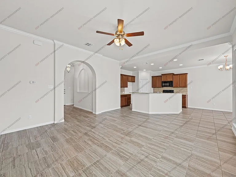 727 Cross Dr — Photo 12