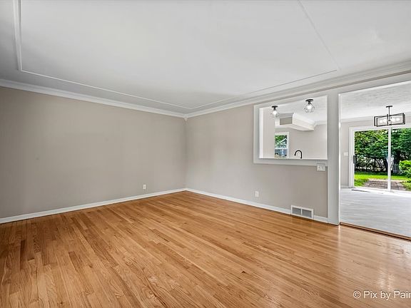 3rd image of 604 Rome Ave